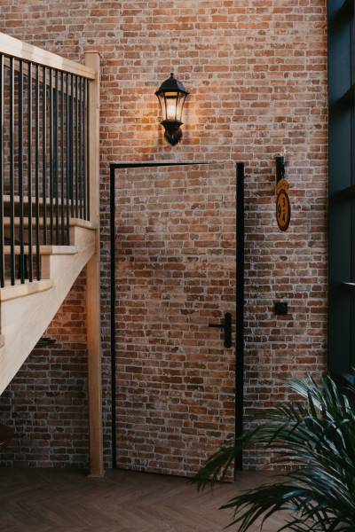 Création d'une ambiance cosy dans un restaurant toulousain rénové