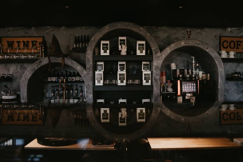 Cuisine sur-mesure dans un local professionnel par un architecte d'intérieur toulousain