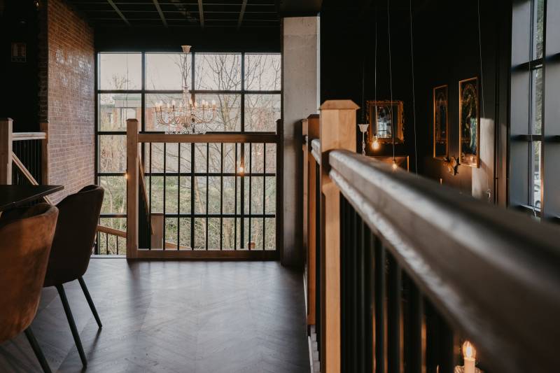 Rénovation d'un local en restaurant moderne sur Toulouse