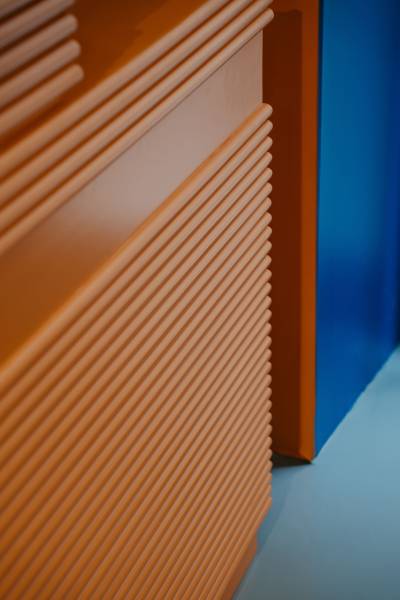 Décoration d'intérieur pour un concept store toulousain : mélange de styles contemporains et tendances.