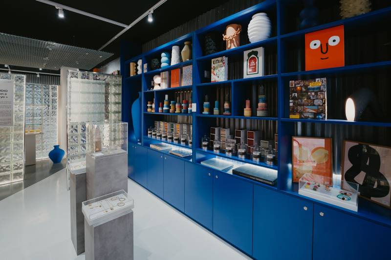 Architecture d'intérieur pour concept store à Toulouse : un espace harmonieux et inspirant