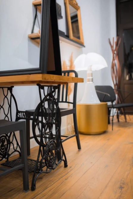 Rénovation totale d'un local commercial en salon de coiffure par un architecte d'intérieur. 