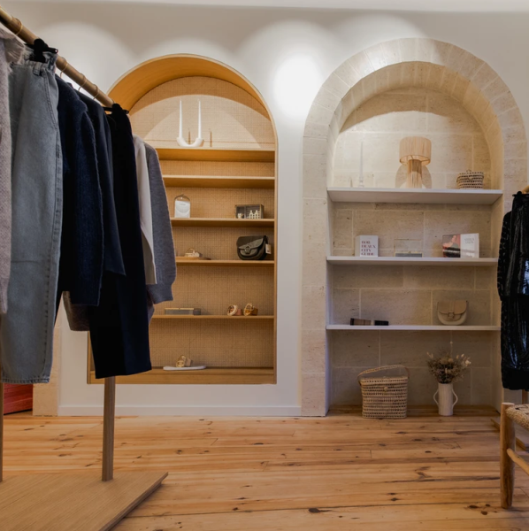 Devis d'architecte d'intérieur pour rénovation et aménagement de locaux professionnels en Gironde. 