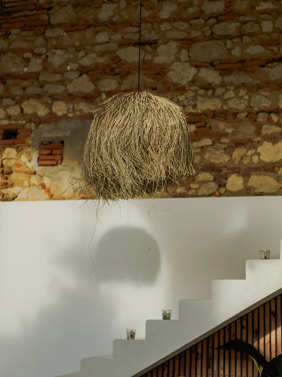 Aménagement sur-mesure d'une ancienne grange en villa moderne et haut de gamme aux inspirations balinaise. 