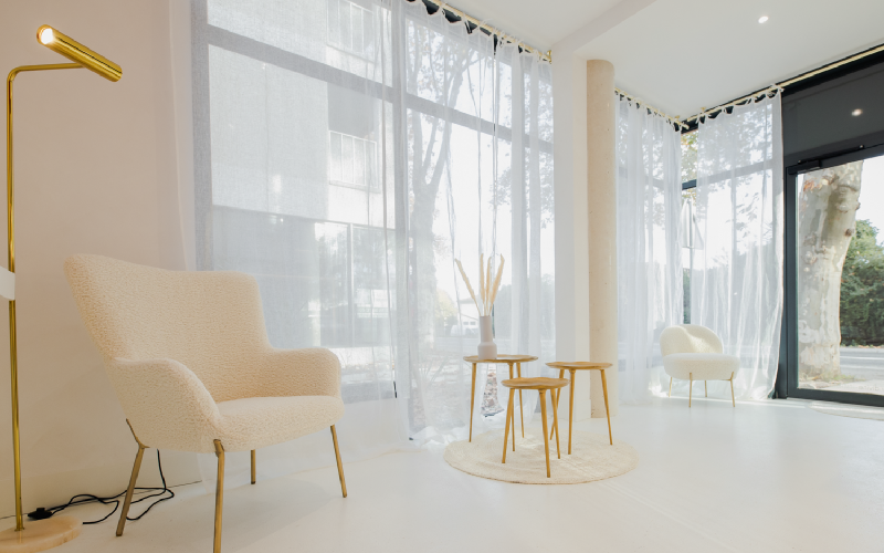 Design élégant pour un salon de beauté à Toulouse : projet de rénovation complet.