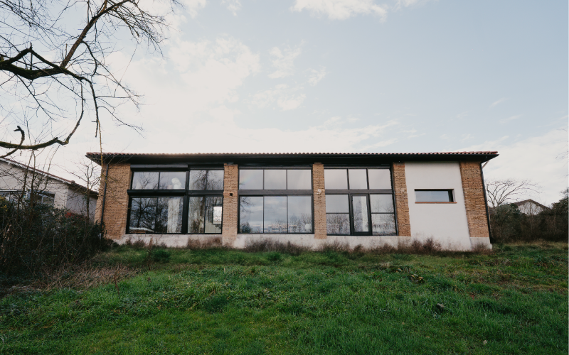 Faire appel à un architecte d’intérieur pour moderniser un corps de ferme.