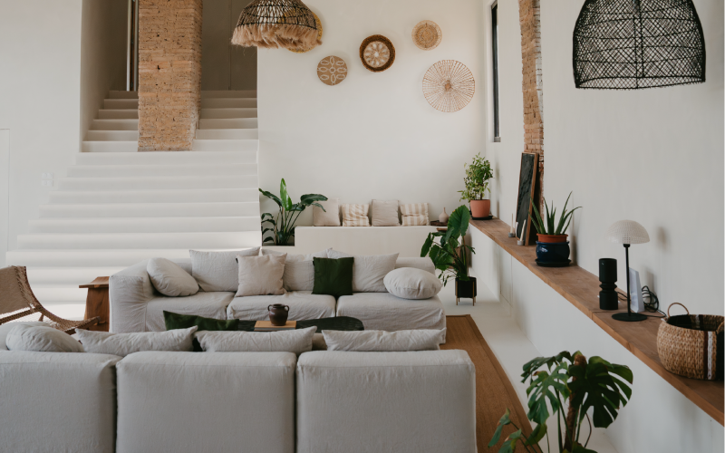 Comment marier l’ancien et le moderne dans la rénovation d’une ferme ?