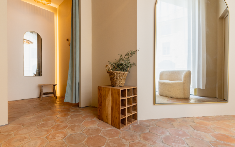 Où trouver un architecte d'intérieur spécialisé dans la rénovation sur-mesure de locaux professionnels. 