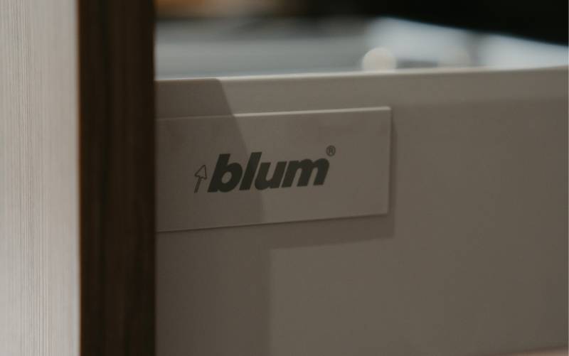 Trouver un architecte pour concevoir une cuisine compacte et moderne à l’Union.